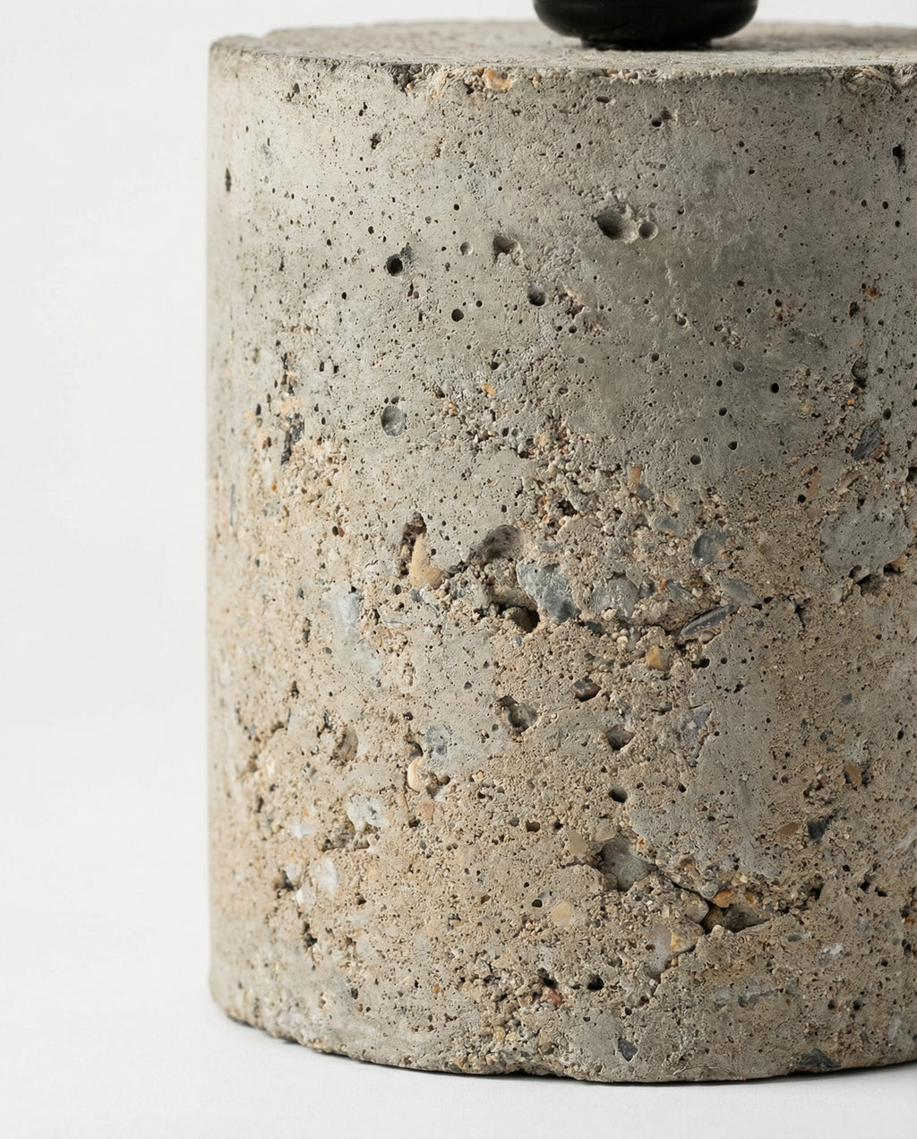 Concrete Cylinder Table Lamp
