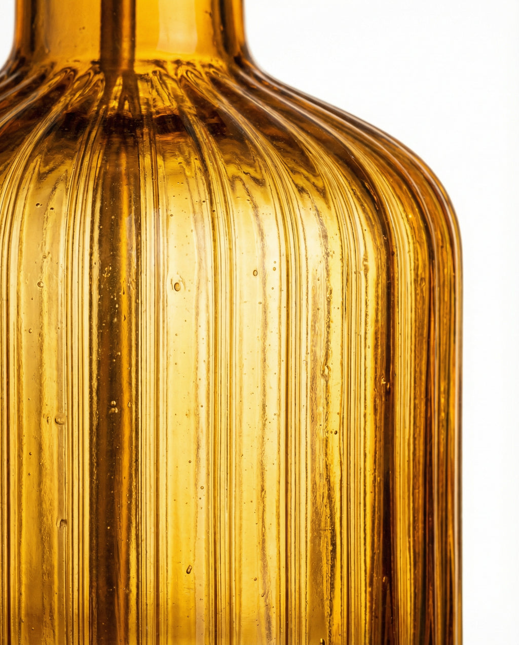 Ribbed Glass Table Lamp — Amber